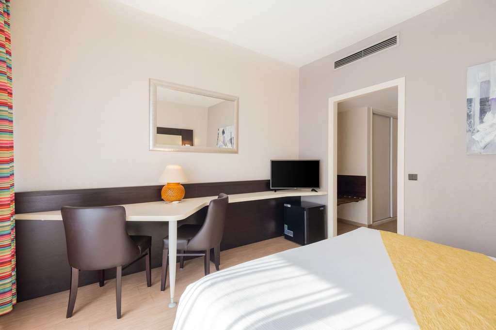 The Originals City, Hotel Galaxie, Nice Aeroport Saint-Laurent-du-Var Bilik gambar