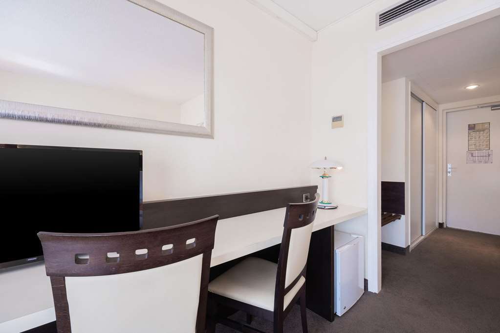 The Originals City, Hotel Galaxie, Nice Aeroport Saint-Laurent-du-Var Bilik gambar